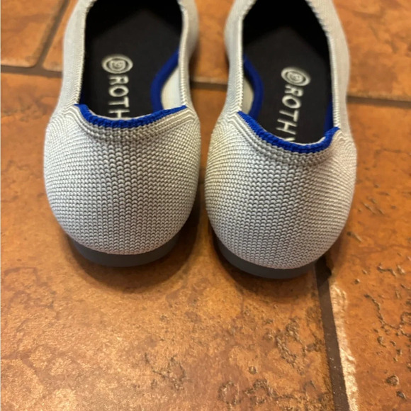 ROTHY POINTED GREY SHOE 5.5 - Picture 3 of 5